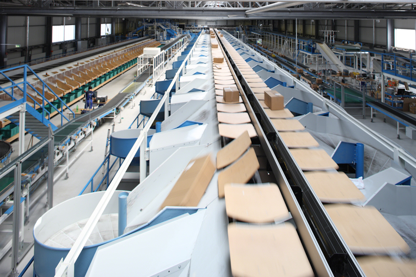 Distributionscenter Hermes Hückelhoven/ BEUMER Maschinenfabrik GmbH&Co.KG /